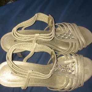 Metaphor 2-3inch high heels